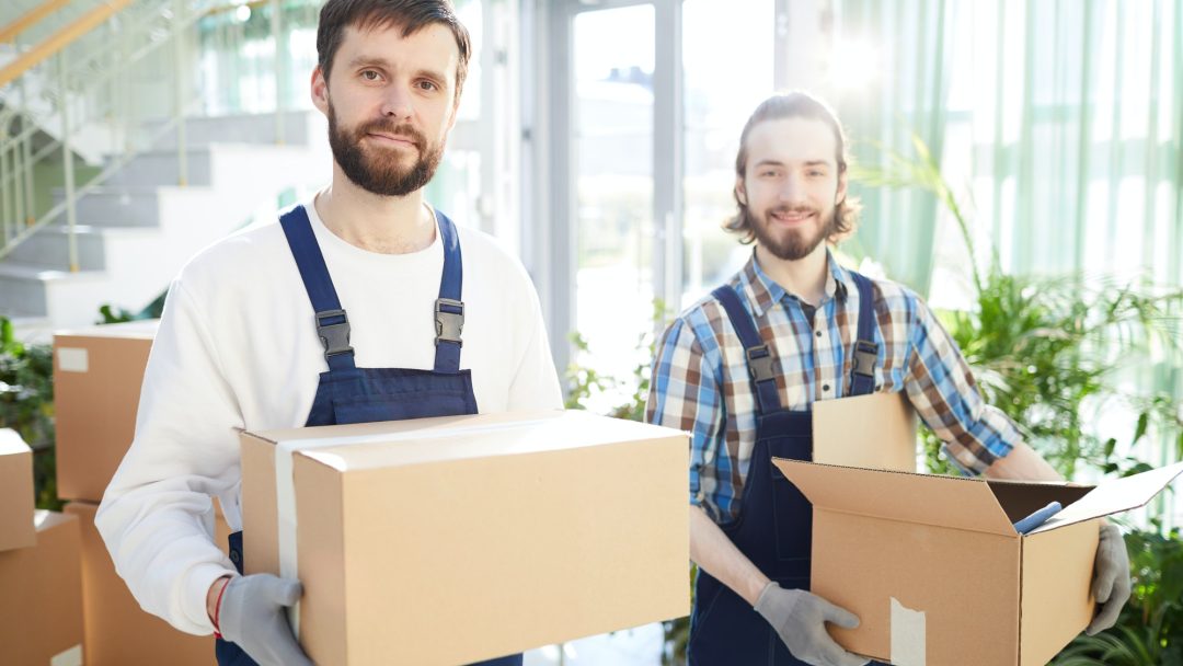 positive-movers-carrying-boxes.jpg